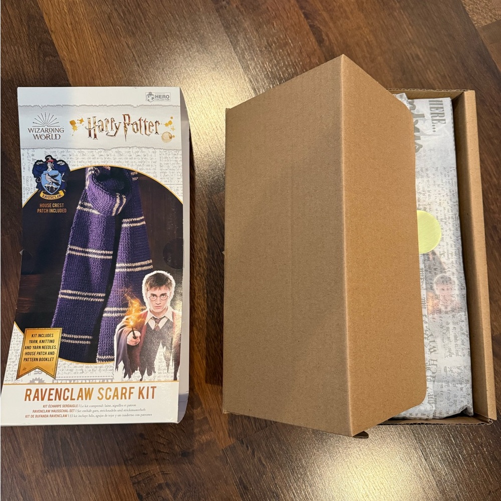 NEW Collectible Harry Potter Wizarding World Ravenclaw Scarf Kit
